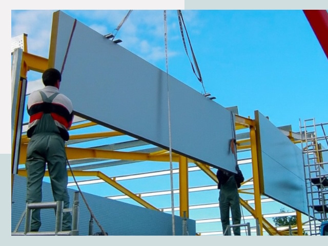 Монтаж сэндвич-панелей в Мценске от 608 руб.